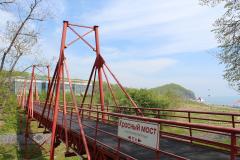 Красный мост соединяет физкультурные комплексы